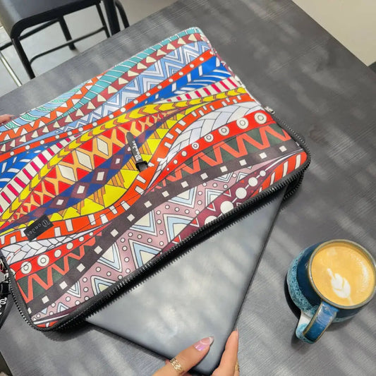 Random laptop sleeve (15.6 inch)