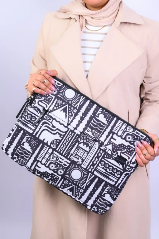 African laptop sleeve - Image 3